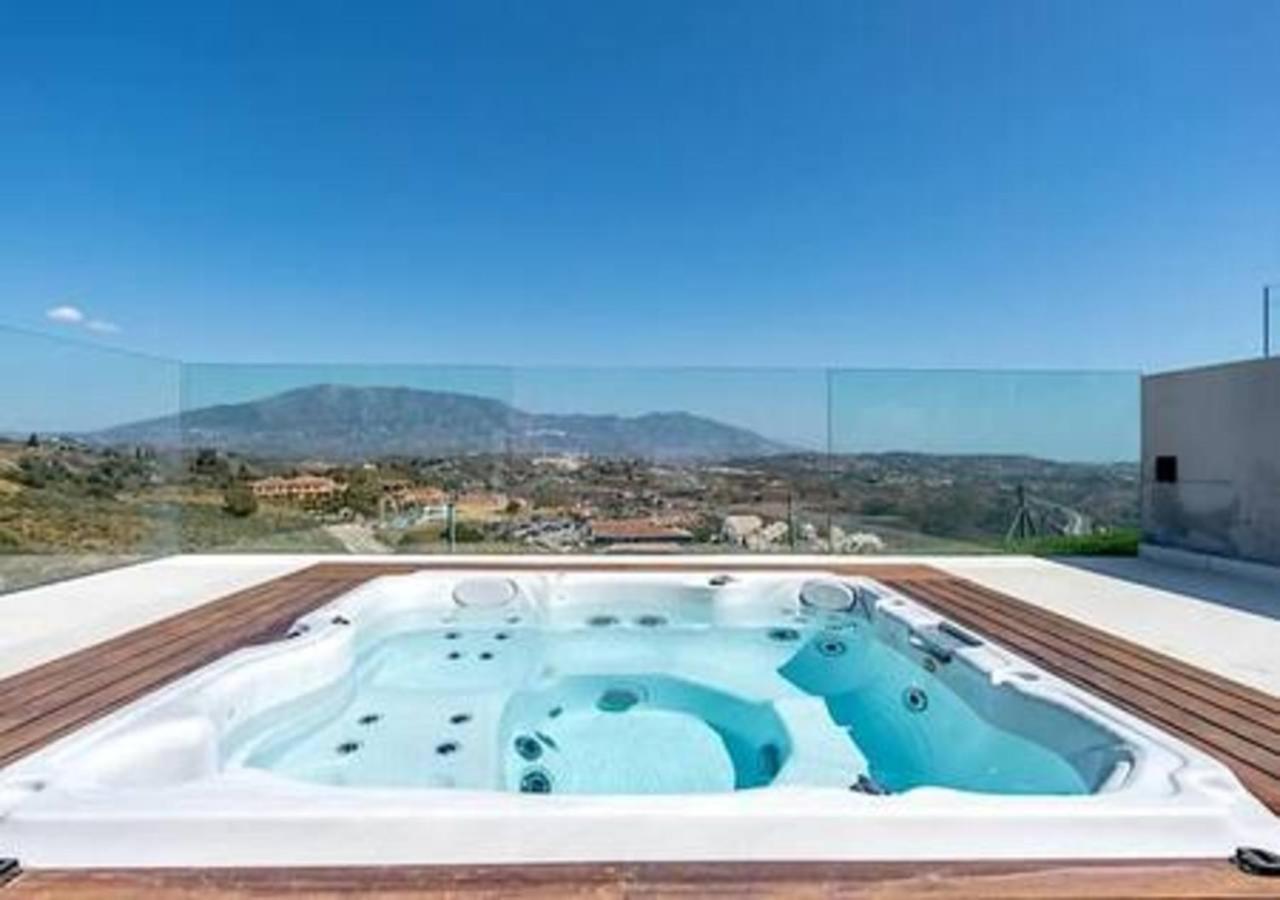 BT65 - Spectacular Golf, Sea&Mountain Views Apartamento Sitio de Calahonda Exterior foto